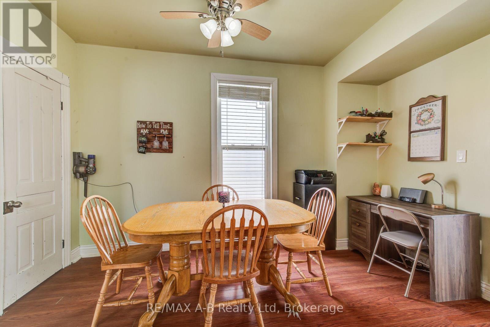 40 John Street, East Zorra-Tavistock, Ontario  N0B 2R0 - Photo 10 - X13075518