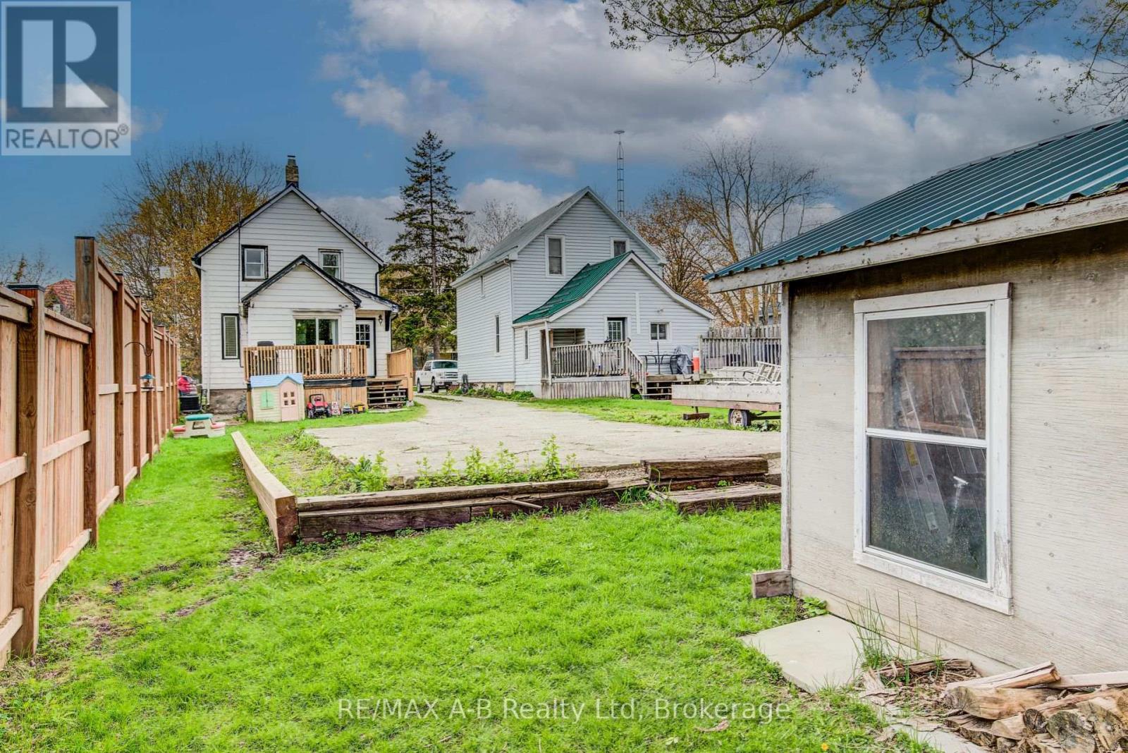 40 John Street, East Zorra-Tavistock, Ontario  N0B 2R0 - Photo 38 - X13075518