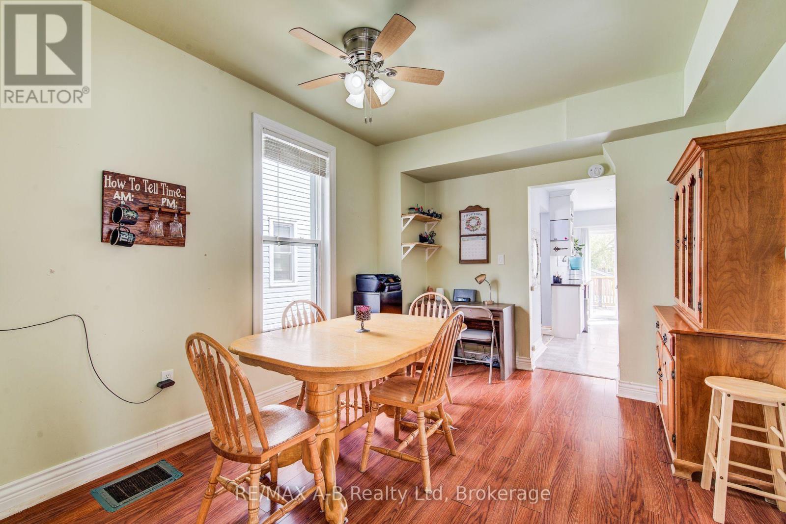 40 John Street, East Zorra-Tavistock, Ontario  N0B 2R0 - Photo 9 - X13075518