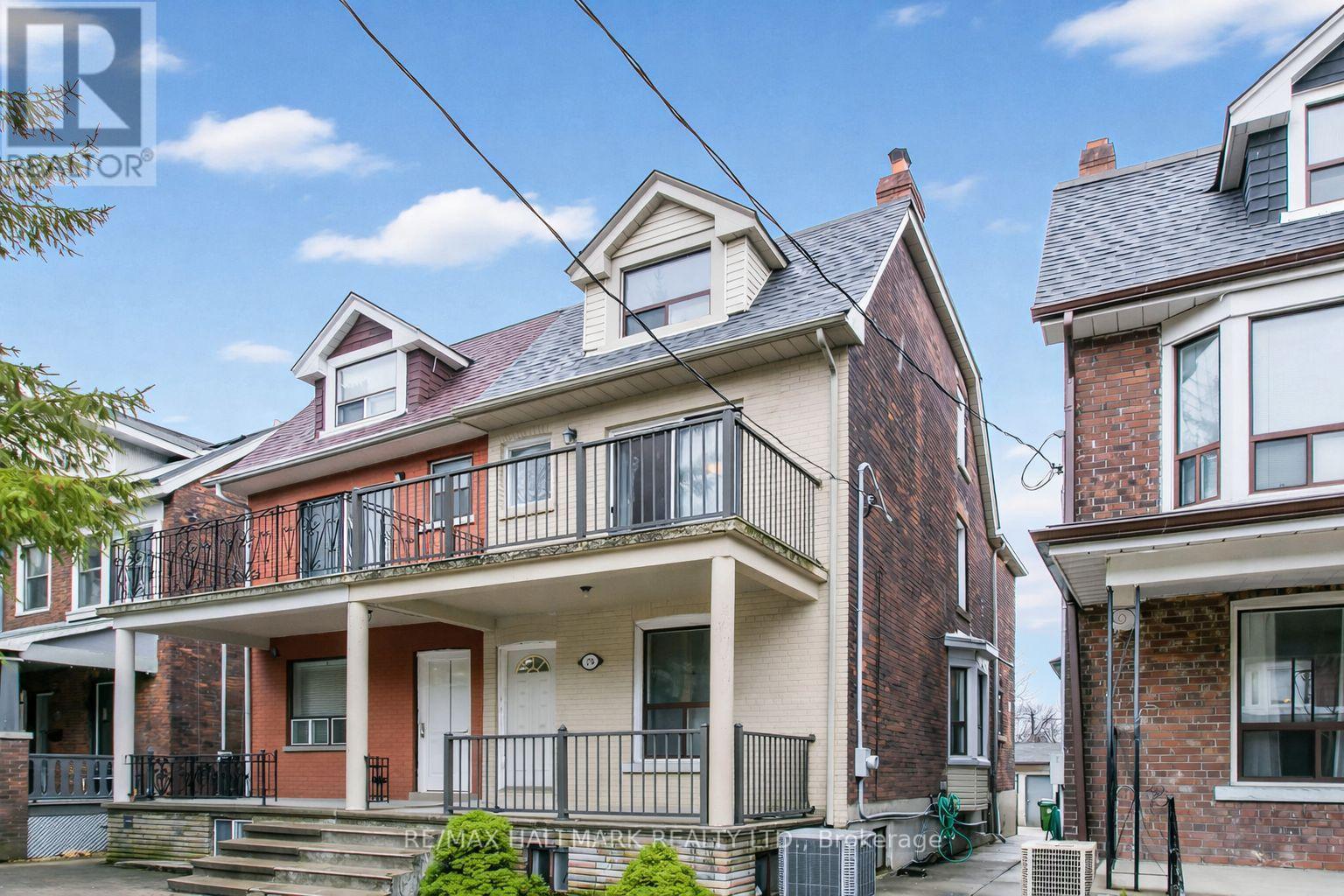 276 GRACE STREET, Toronto, Ontario