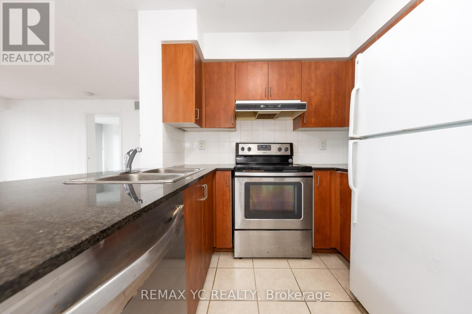2410 - 5500 Yonge Street, Toronto, Ontario  M2N 7L1 - Photo 4 - C13081410