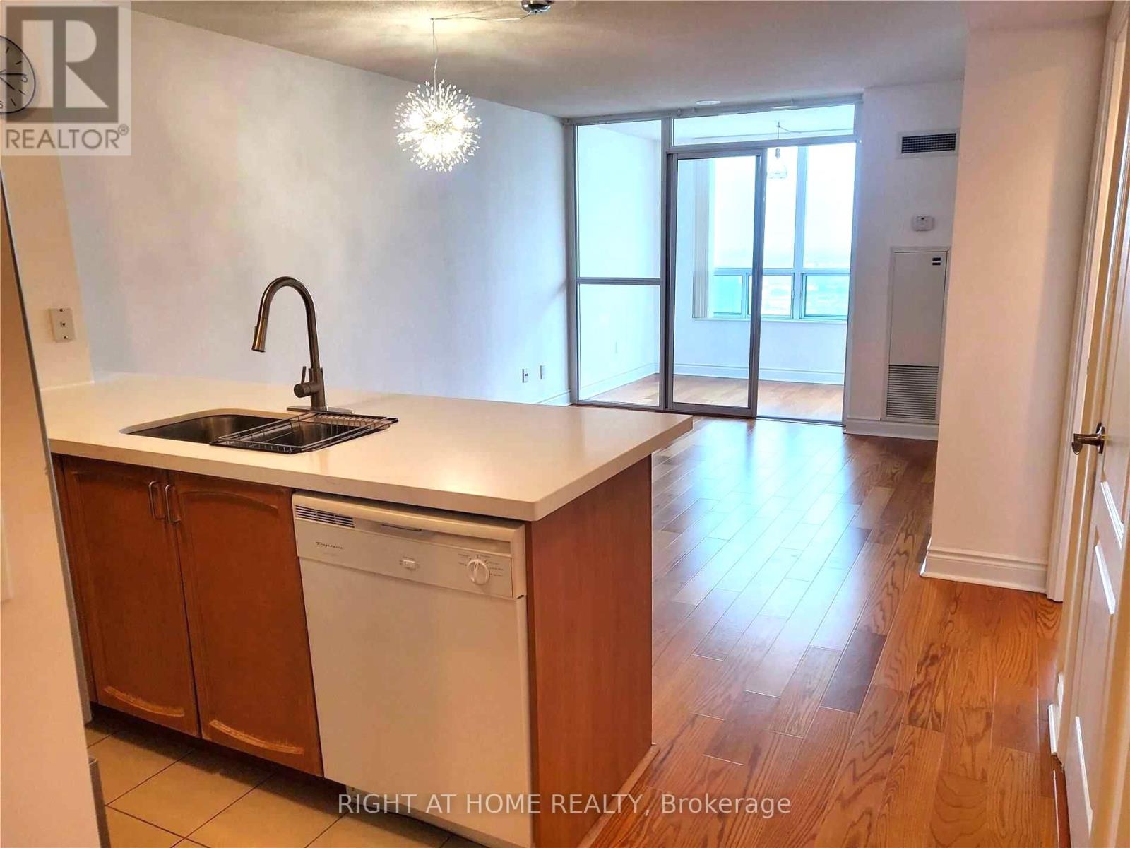 3008 - 60 Brian Harrison Way, Toronto, Ontario  M1P 5J5 - Photo 4 - E13081338