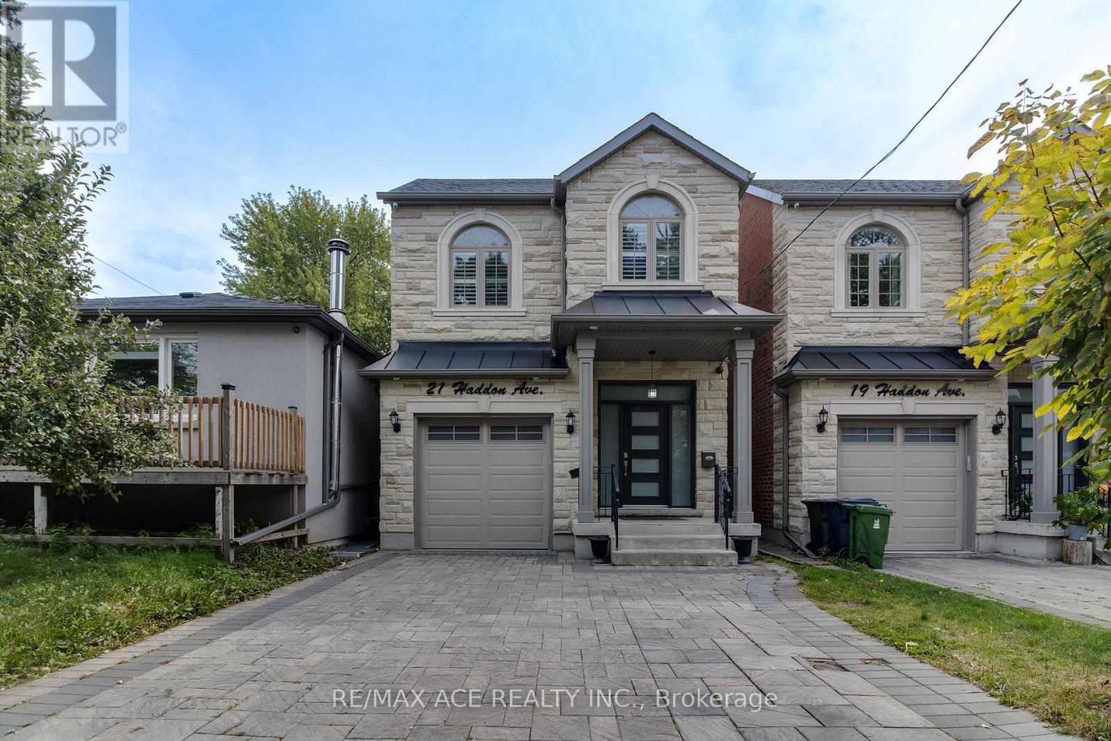 21 HADDON AVENUE, Toronto, Ontario