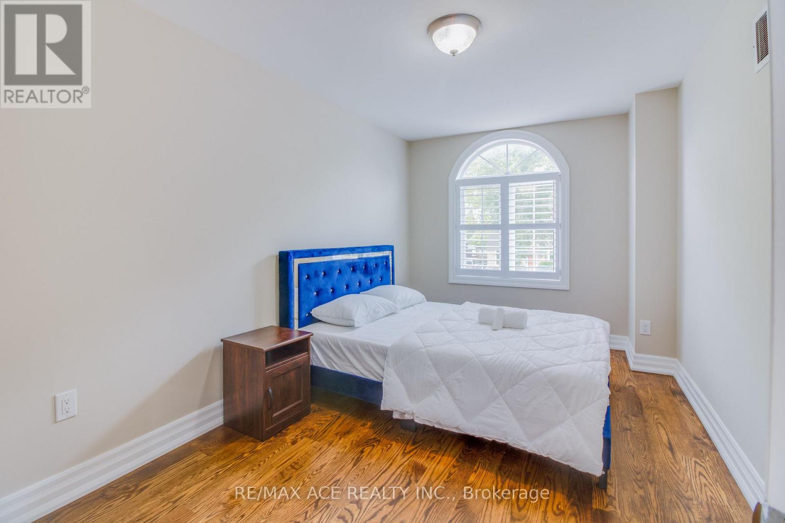 21 Haddon Avenue, Toronto, Ontario  M1N 2K7 - Photo 17 - E13081396