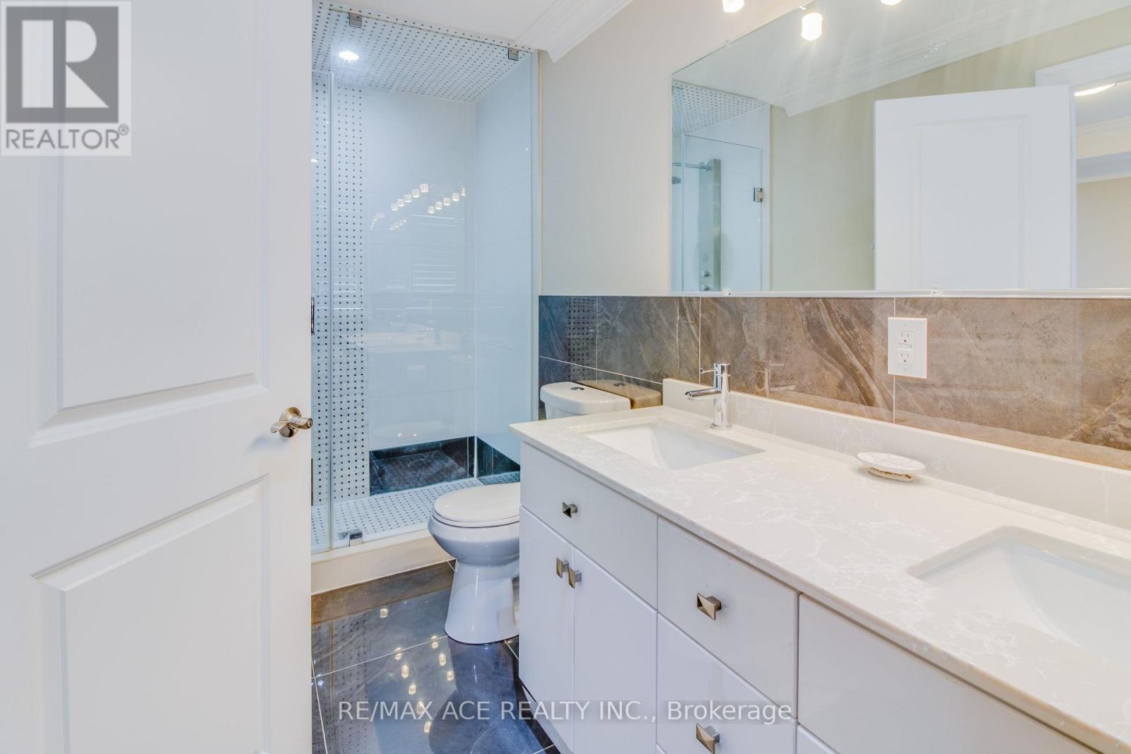 21 Haddon Avenue, Toronto, Ontario  M1N 2K7 - Photo 21 - E13081396