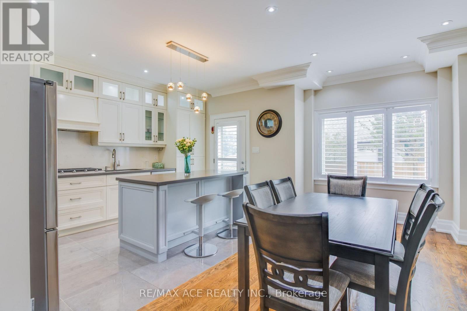 21 Haddon Avenue, Toronto, Ontario  M1N 2K7 - Photo 8 - E13081396