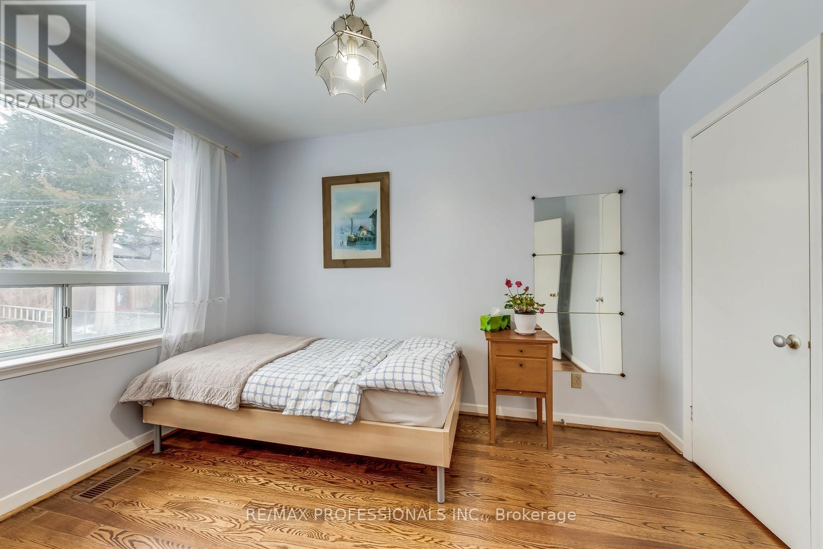 7 Belgate Place, Toronto, Ontario  M9C 3Y5 - Photo 21 - W12876608