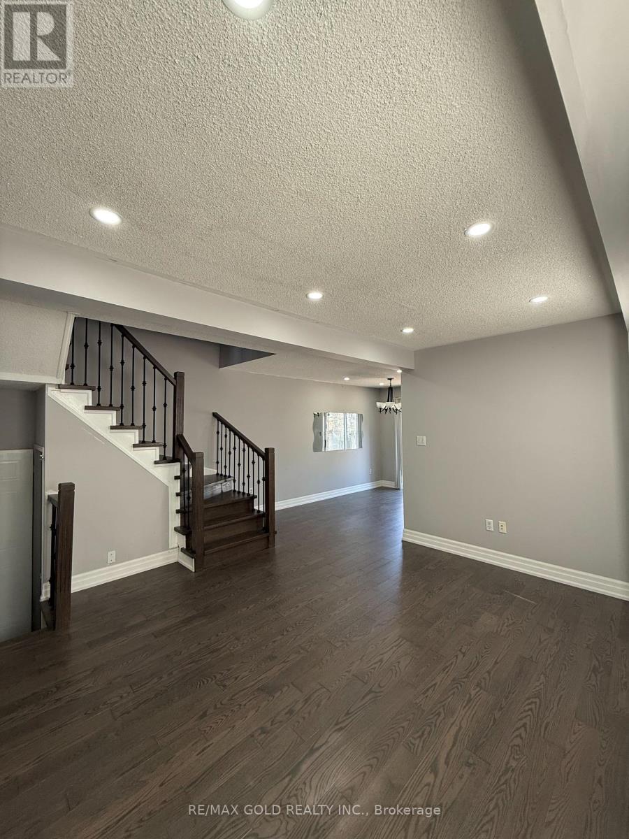 20 Ridge Valley Court, Brampton, Ontario  L6X 4M9 - Photo 7 - W13031478