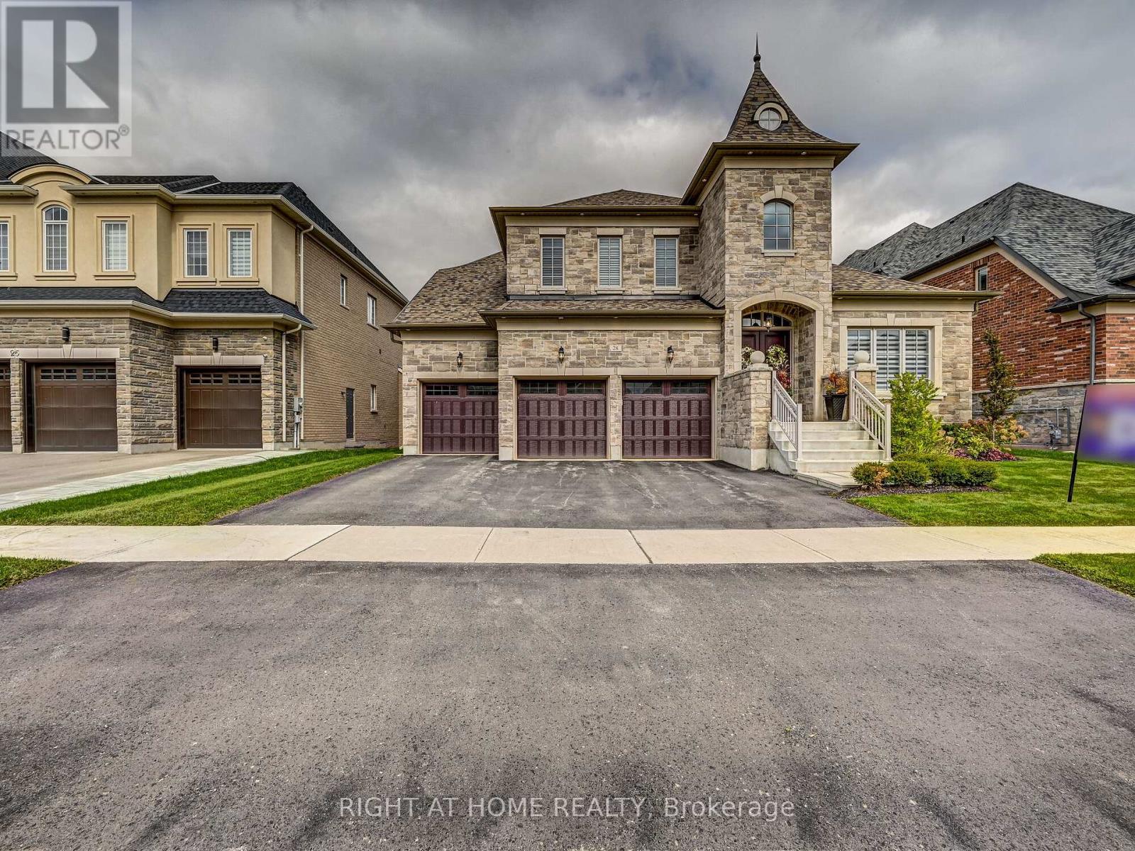 28 Coppermine Court, King, Ontario  L7B 0A5 - Photo 2 - N13081352