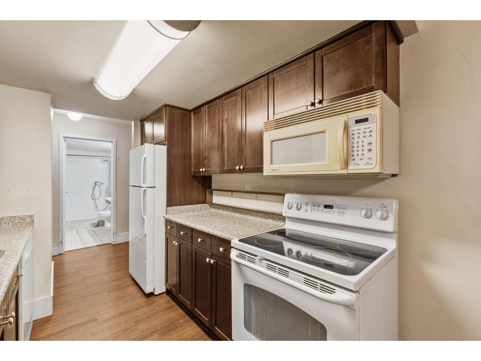 209 9644 134 Street, Surrey, British Columbia  V3T 5M3 - Photo 3 - R3107116