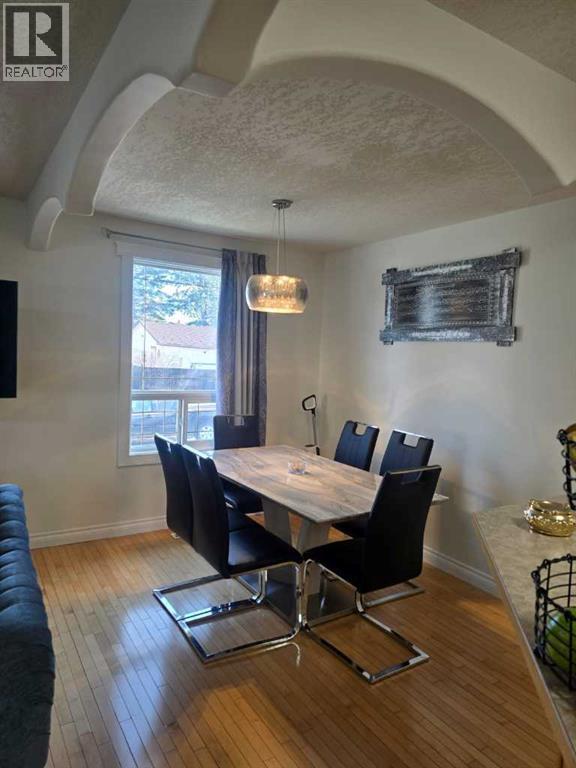 3503 48 Street NE, Calgary, Alberta  T1Y 1S3 - Photo 9 - A2293411