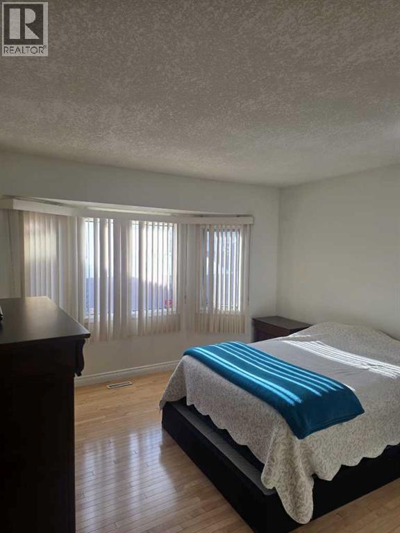 3503 48 Street NE, Calgary, Alberta  T1Y 1S3 - Photo 15 - A2293411