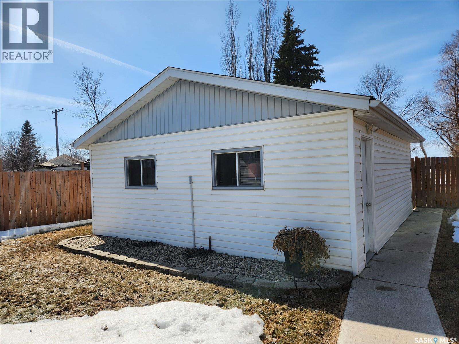 1305 95th Street, Tisdale, Saskatchewan  S0E 1T0 - Photo 35 - SK034805