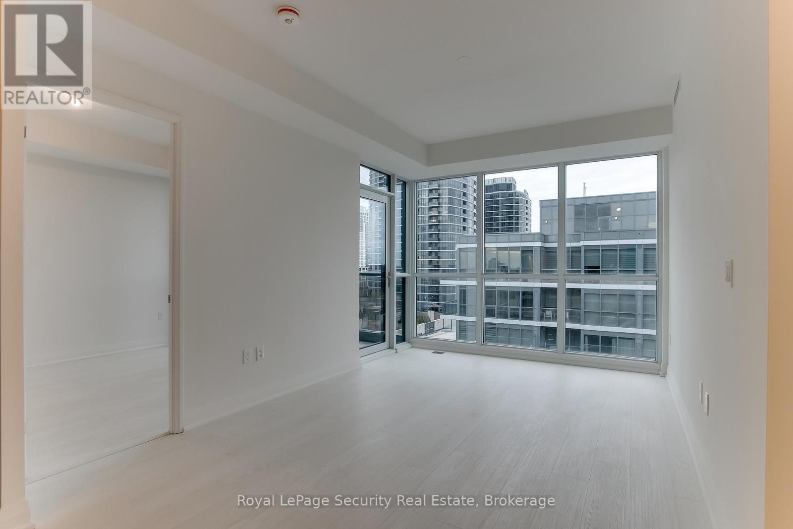 1006 - 10 Gibbs Road, Toronto, Ontario  M9B 0E2 - Photo 9 - W13081292