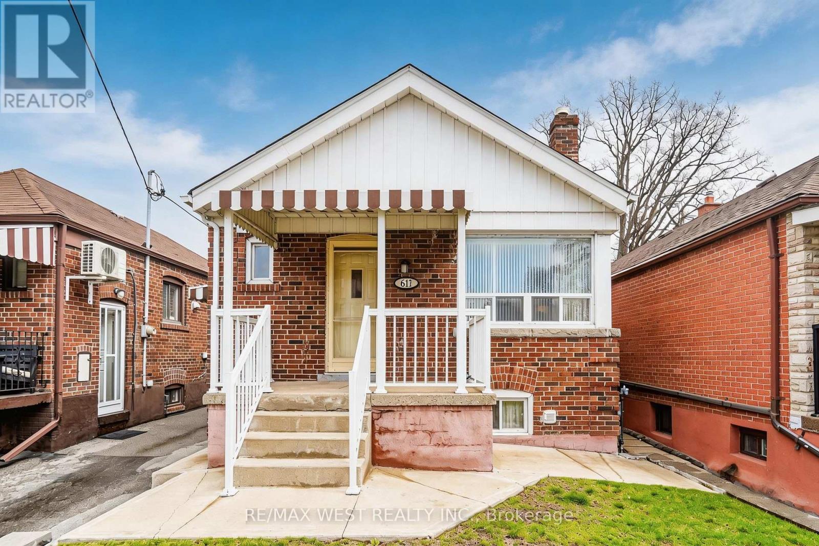 617 CALEDONIA ROAD, Toronto, Ontario