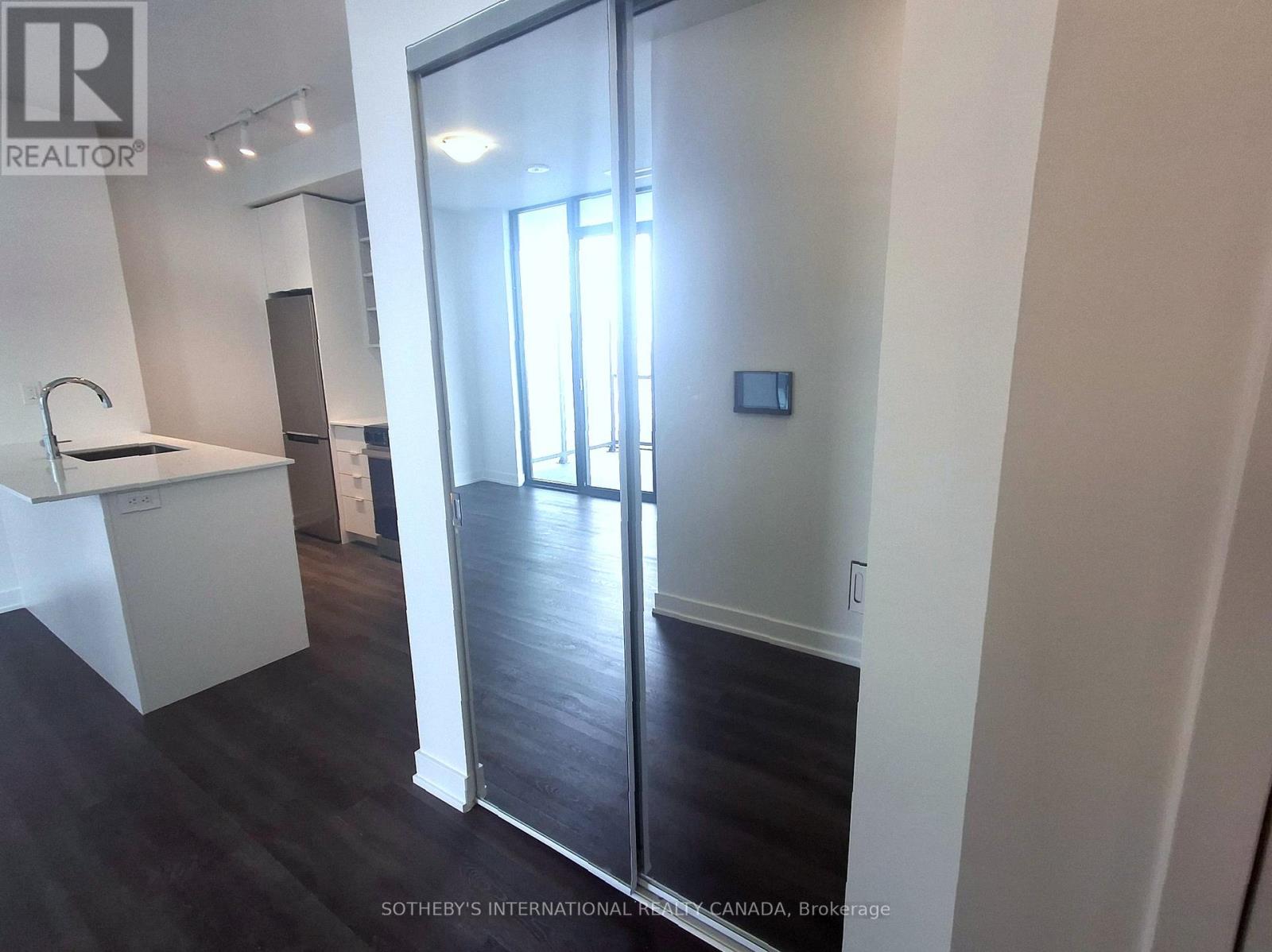 1303 - 2075 Lakeshore Road, Burlington, Ontario  L7R 1E2 - Photo 11 - W13081304
