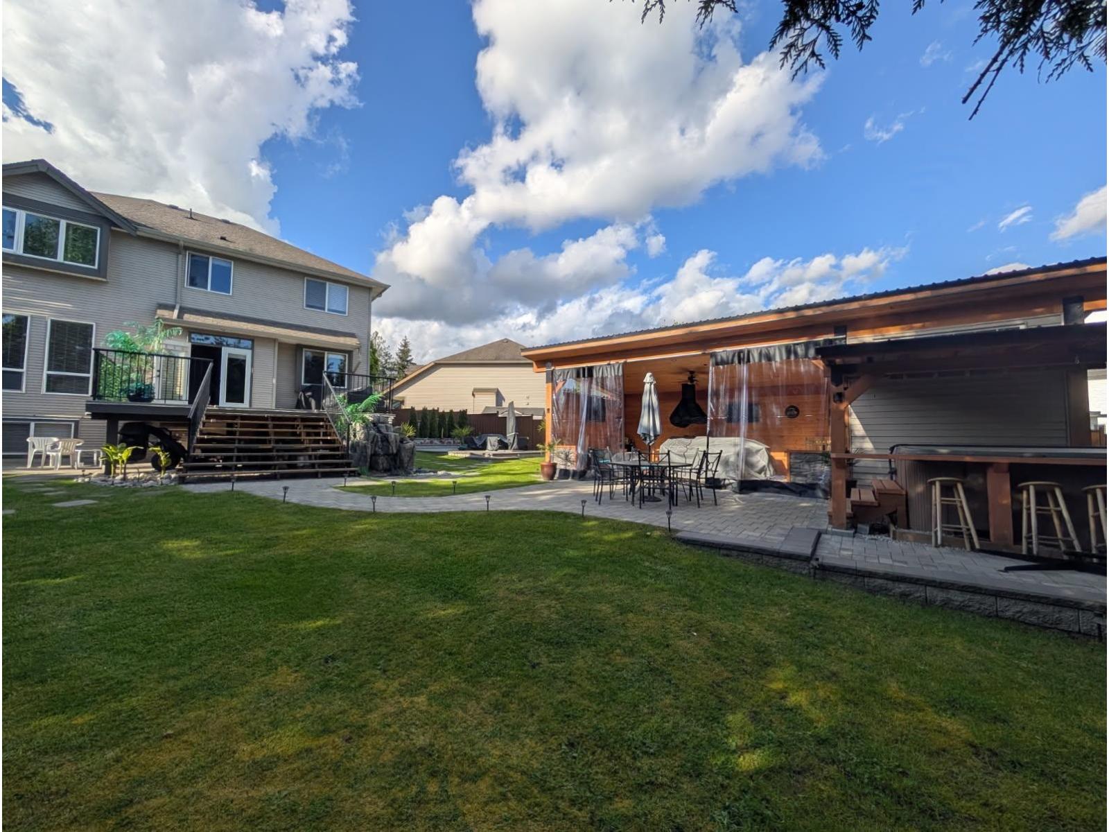 10304 164a Street, Surrey, British Columbia  V4N 5M4 - Photo 2 - R3118270