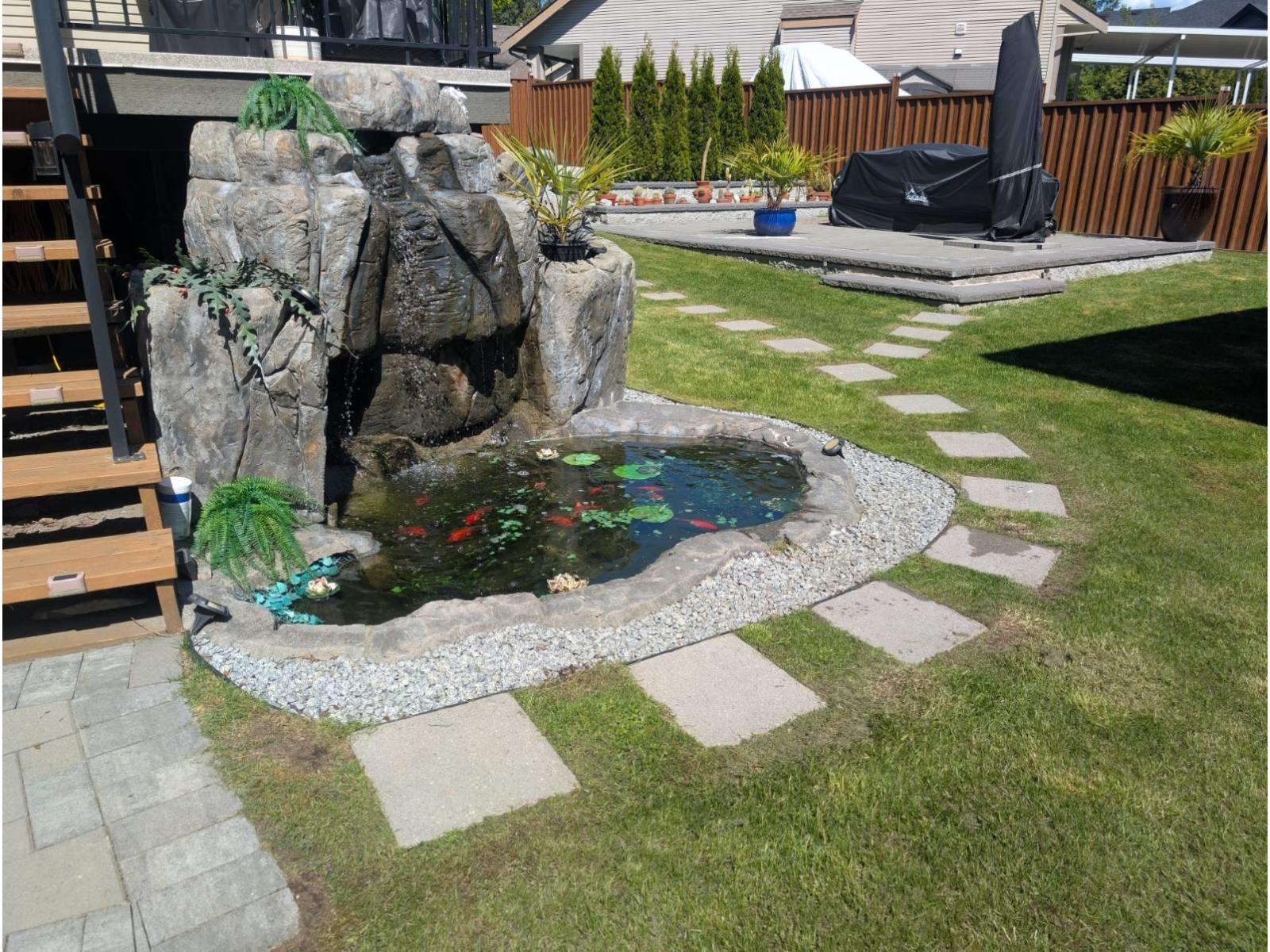 10304 164a Street, Surrey, British Columbia  V4N 5M4 - Photo 3 - R3118270