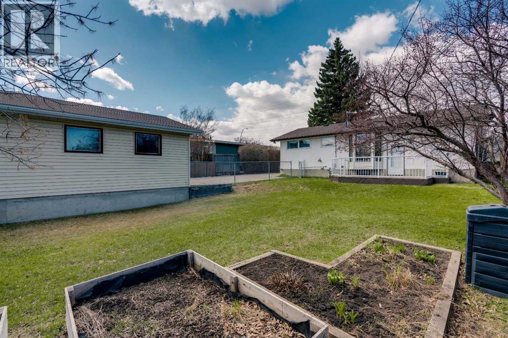 212 Westwood Drive Sw, Calgary, Alberta  T3C 2W3 - Photo 34 - A2305685