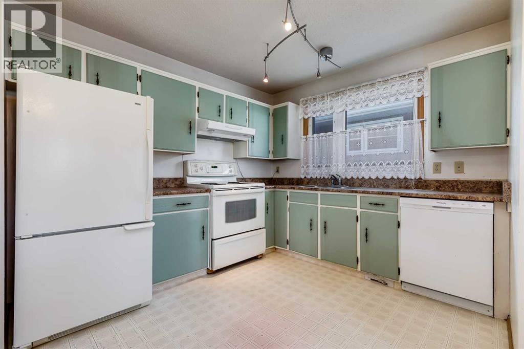 226 Huntington Close Ne, Calgary, Alberta  T2K 5B4 - Photo 13 - A2306386