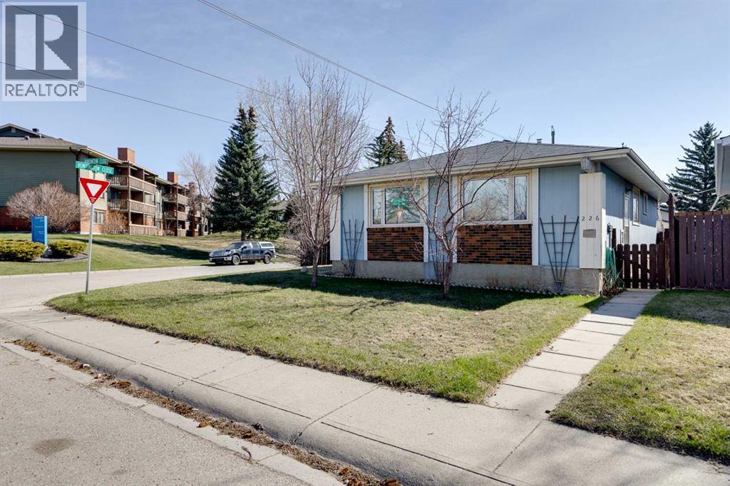 226 Huntington Close Ne, Calgary, Alberta  T2K 5B4 - Photo 1 - A2306386