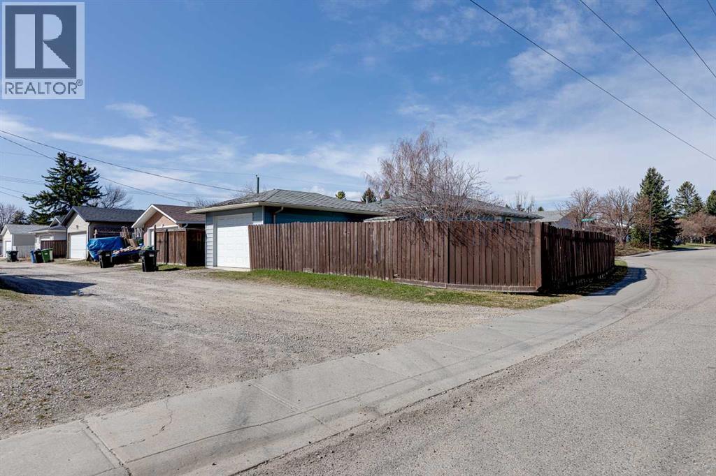 226 Huntington Close Ne, Calgary, Alberta  T2K 5B4 - Photo 36 - A2306386