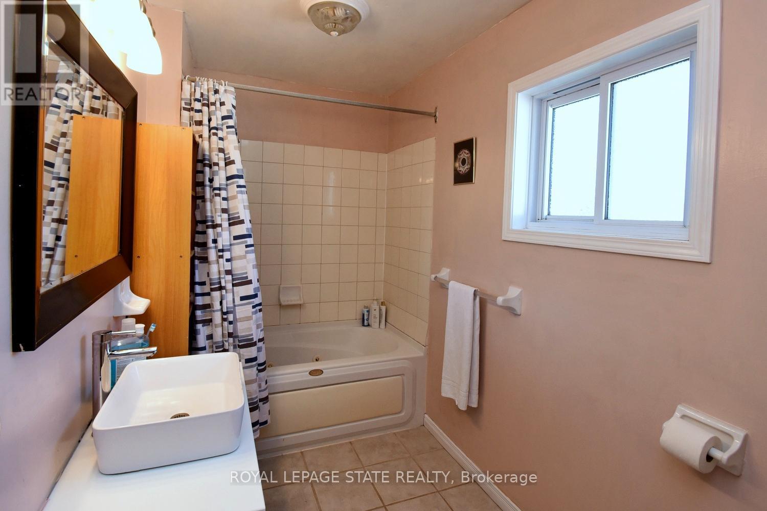 53 Seventh Avenue, Brantford, Ontario  N3S 1B3 - Photo 22 - X13081310