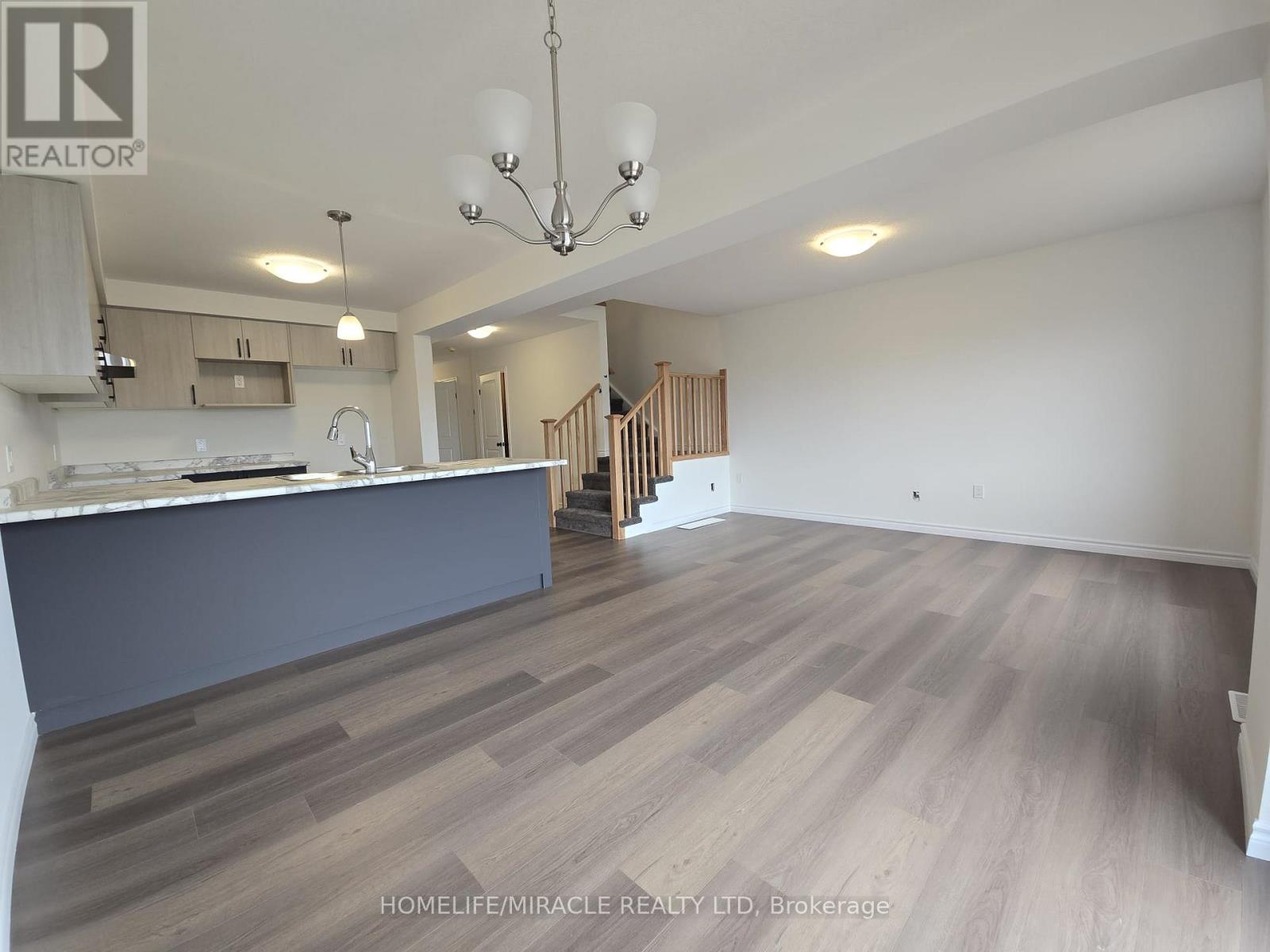 115 Mattingley Street, Brant, Ontario  N3L 2M2 - Photo 2 - X13081390