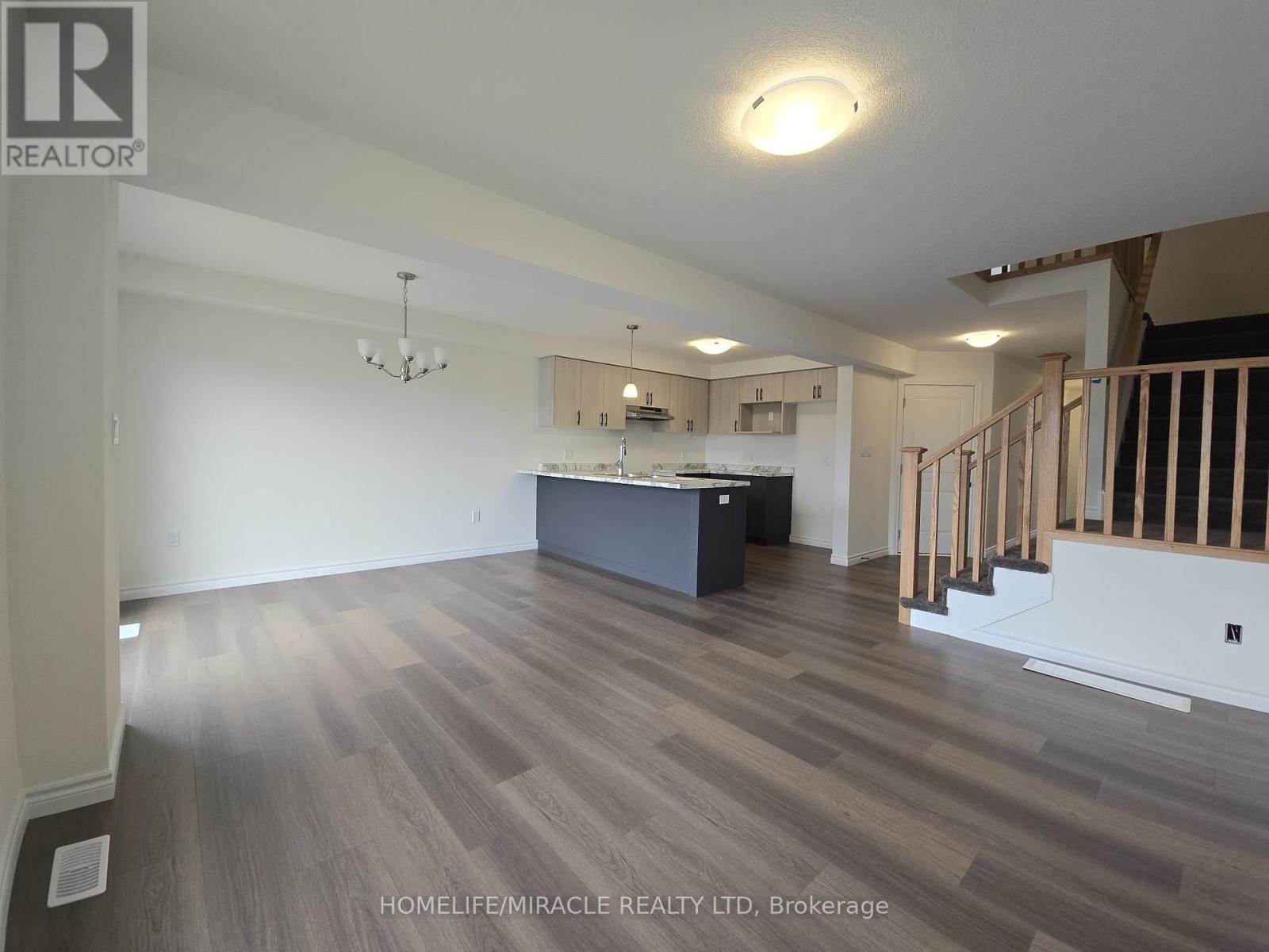 115 Mattingley Street, Brant, Ontario  N3L 2M2 - Photo 5 - X13081390