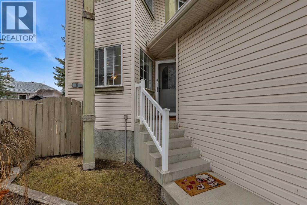 47 Carmel Close NE, Calgary, Alberta  T1Y 6Z3 - Photo 3 - A2307837