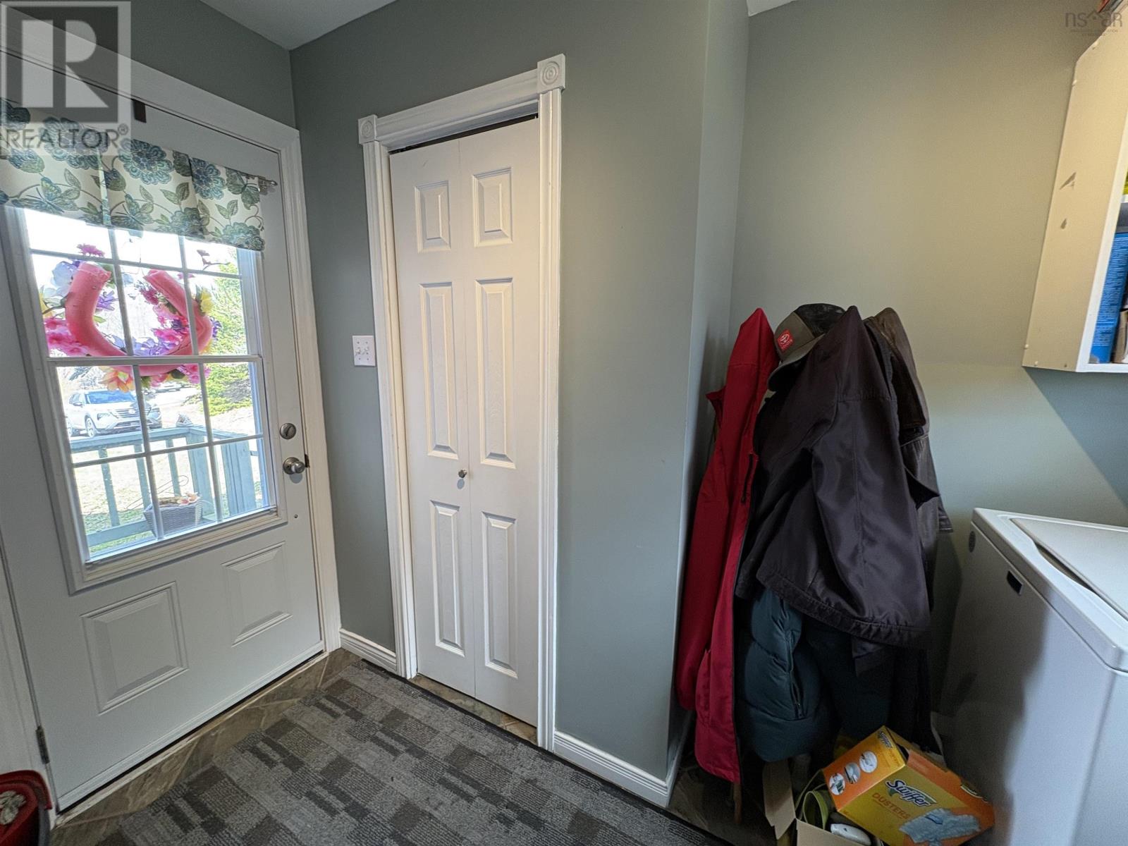 10 Egerton Street, Trenton, Nova Scotia  B0K 1X0 - Photo 8 - 202609635