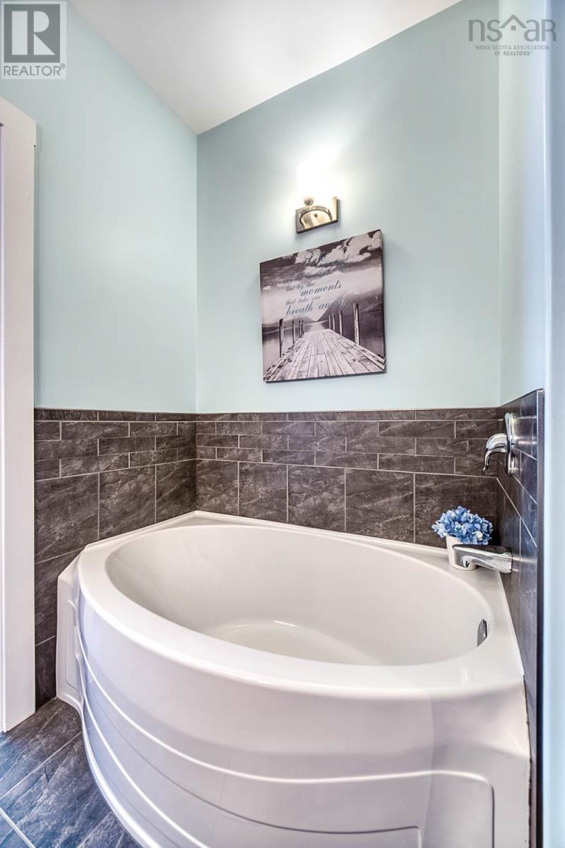 24 Cabernet Court, Timberlea, Nova Scotia  B3T 0E4 - Photo 17 - 202609642