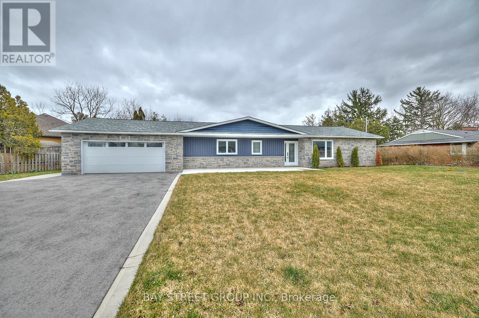 3873 Glenview Drive, Lincoln, Ontario  L0R 2C0 - Photo 2 - X13081490