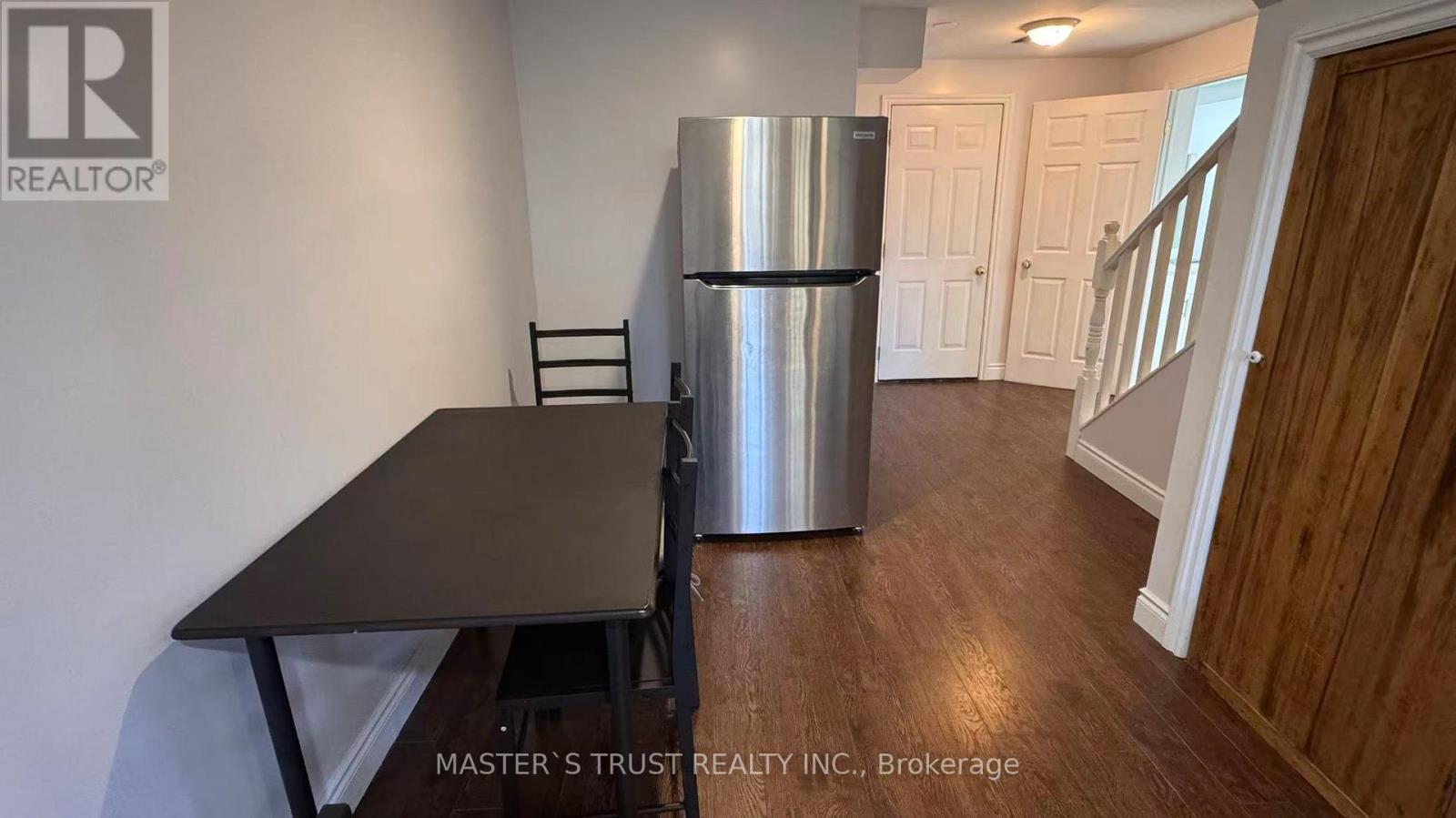 76 Kortright Road E, Guelph, Ontario  N1G 4N8 - Photo 2 - X12981440