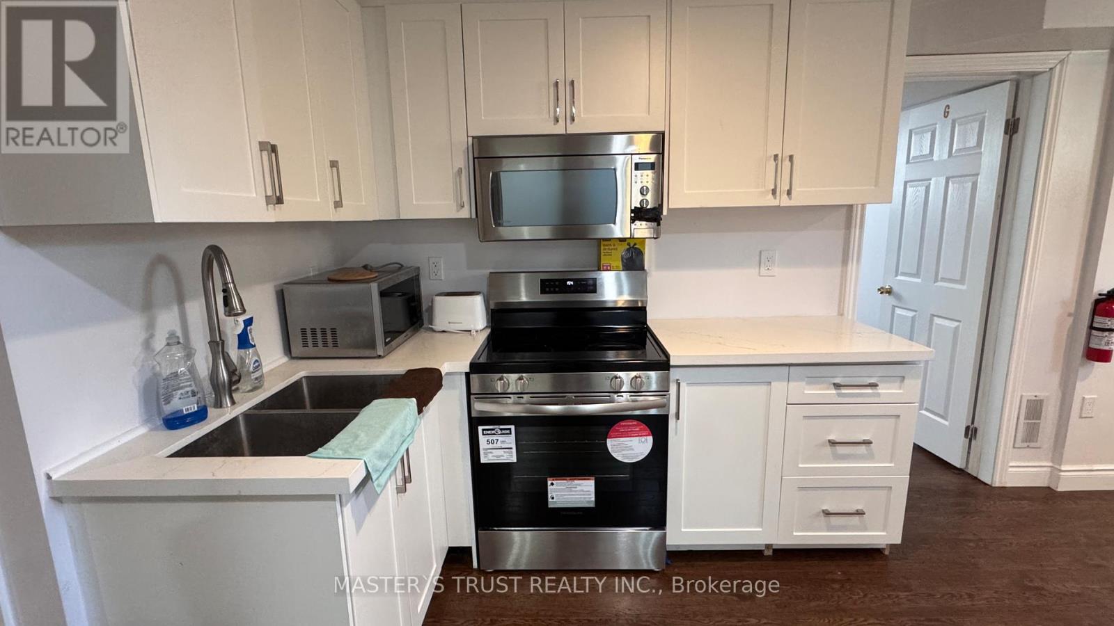 76 Kortright Road E, Guelph, Ontario  N1G 4N8 - Photo 3 - X12981440