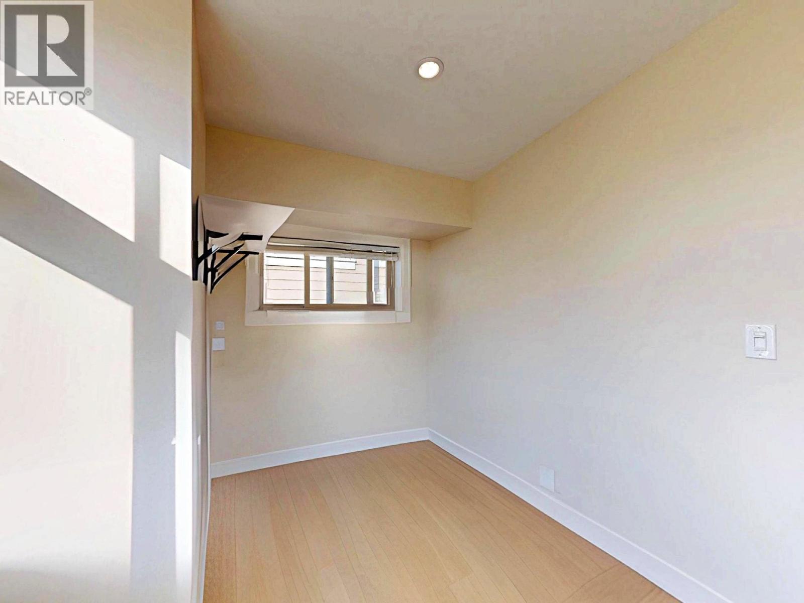 7377 Stride Avenue, Burnaby, British Columbia  V3N 1V3 - Photo 29 - R3119153