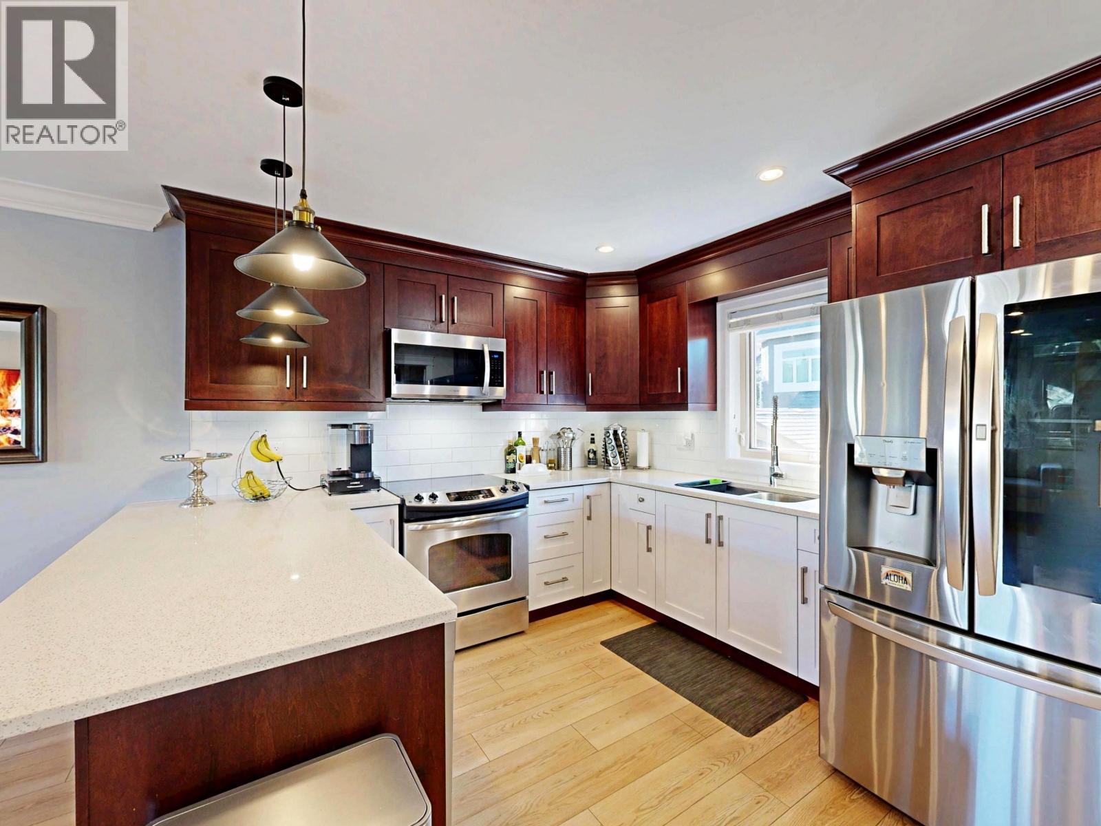 7377 Stride Avenue, Burnaby, British Columbia  V3N 1V3 - Photo 9 - R3119153