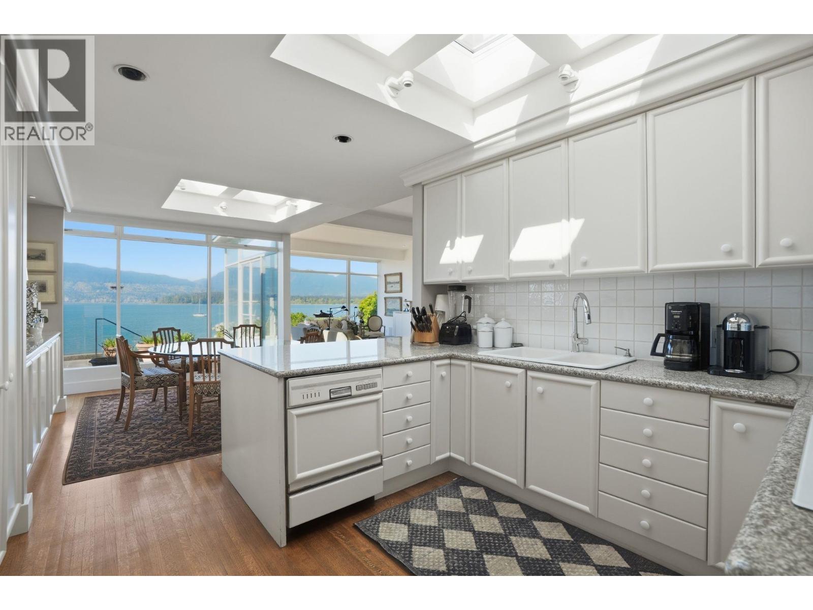 2565 Point Grey Road, Vancouver, British Columbia  V6K 1A1 - Photo 18 - R3119154