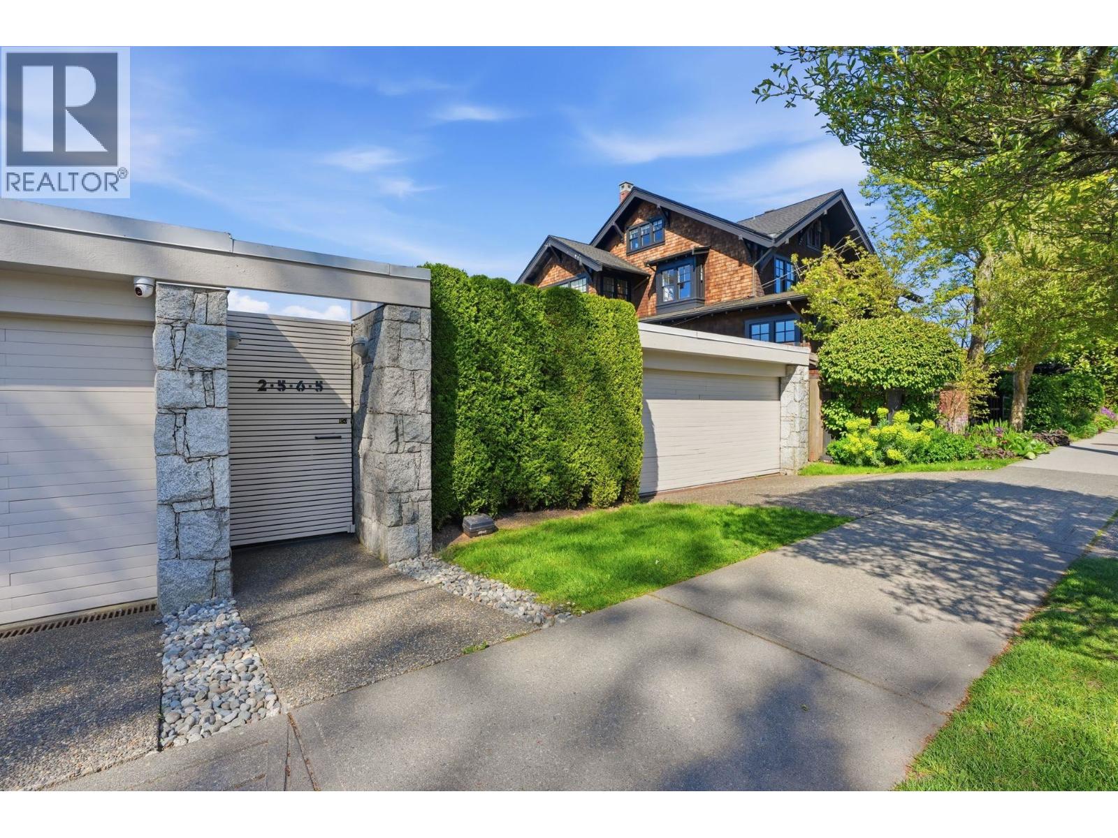 2565 Point Grey Road, Vancouver, British Columbia  V6K 1A1 - Photo 2 - R3119154