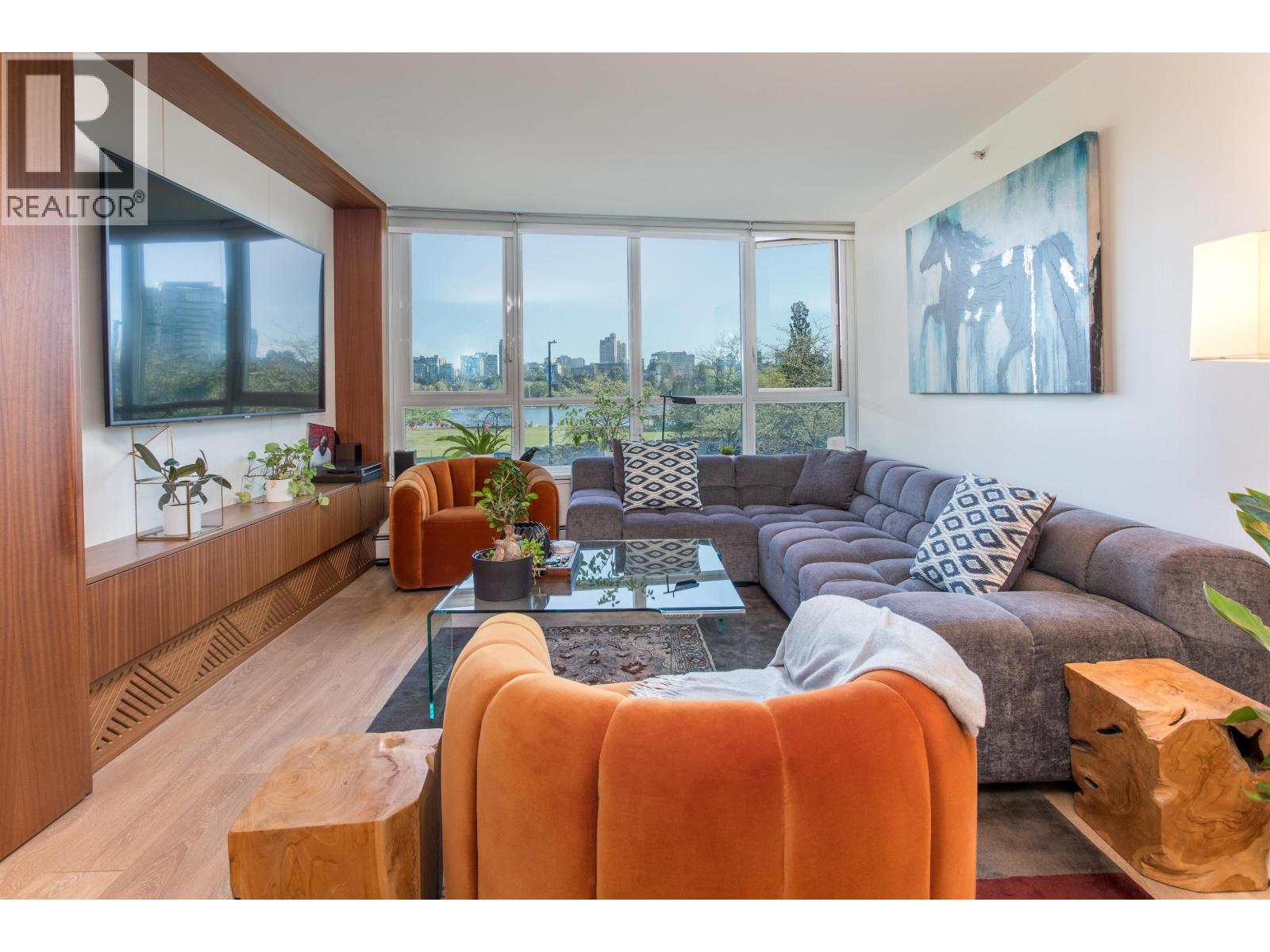 203 388 Drake Street, Vancouver, British Columbia  V6B 6A8 - Photo 4 - R3119190