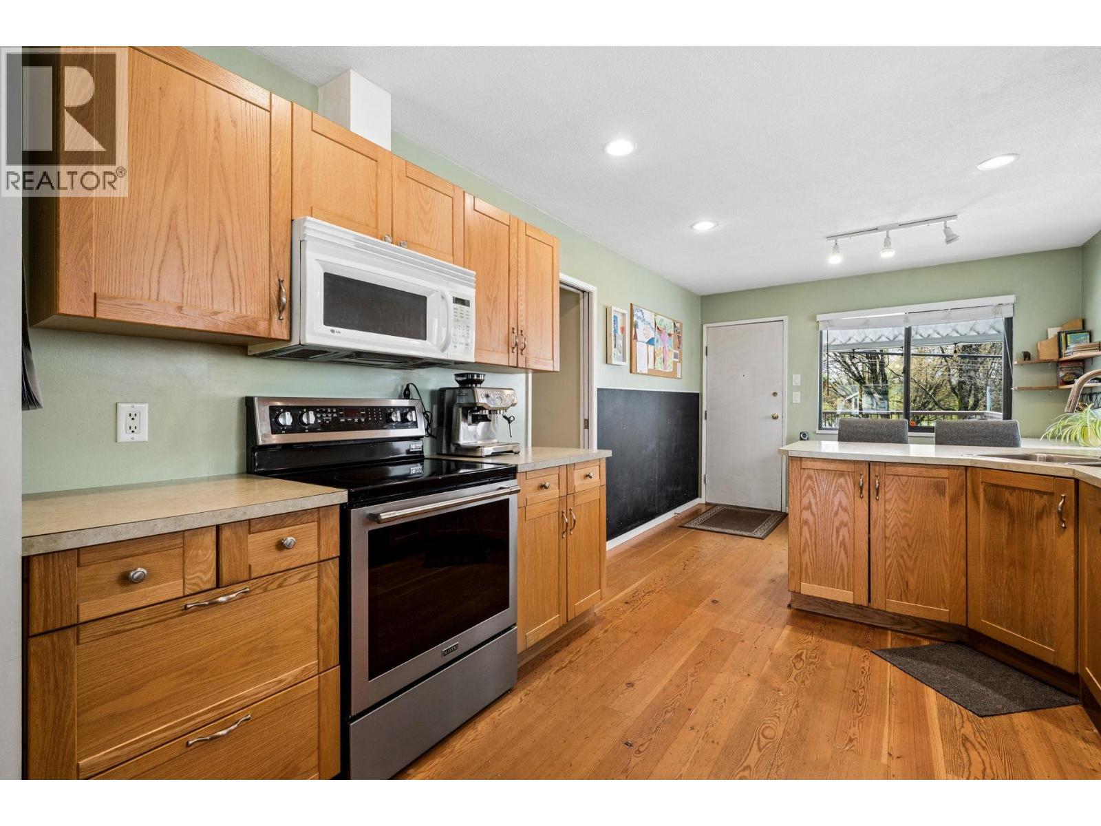 2050 E 13th Avenue, Vancouver, British Columbia  V5N 2C4 - Photo 15 - R3119191