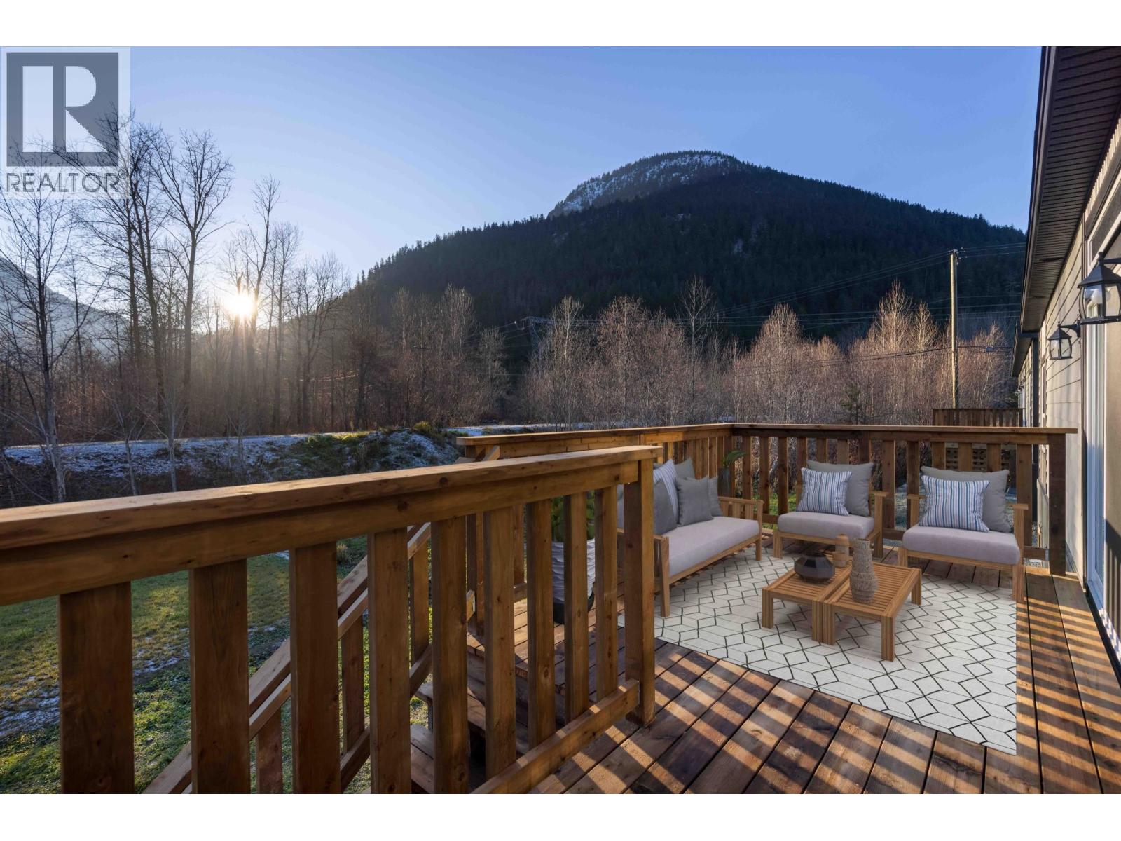 58 7370 99 Highway, Pemberton, British Columbia  V0N 2L1 - Photo 12 - R3119192