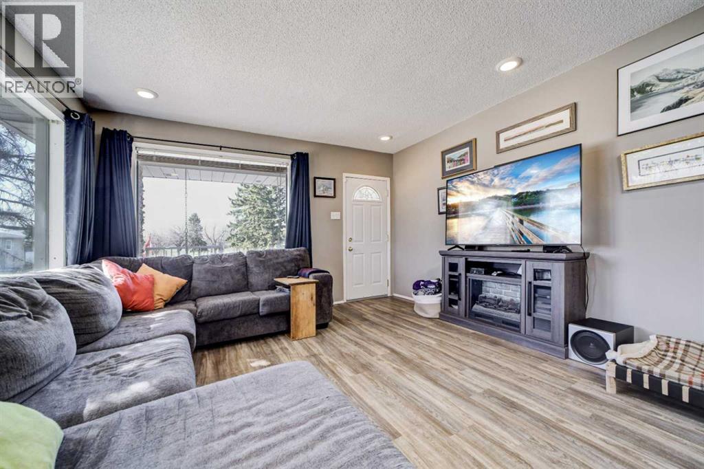 1021 9 Avenue N, Lethbridge, Alberta  T1H 1G2 - Photo 8 - A2306616