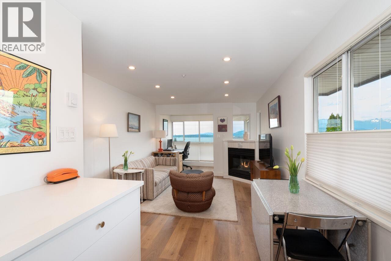 208 2211 Wall Street, Vancouver, British Columbia  V5L 1G4 - Photo 2 - R3119170