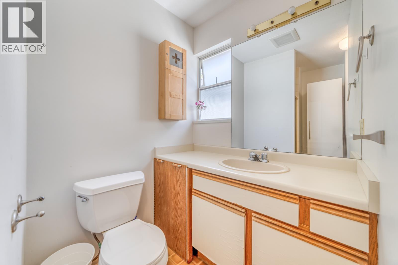 Upper 4533 W 16th Ave, Vancouver, British Columbia  V6R 3E8 - Photo 16 - R3102649