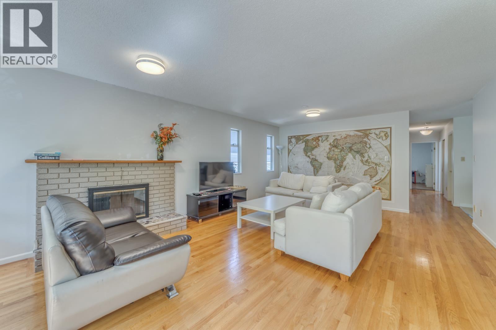 Upper 4533 W 16TH AVE, vancouver, British Columbia