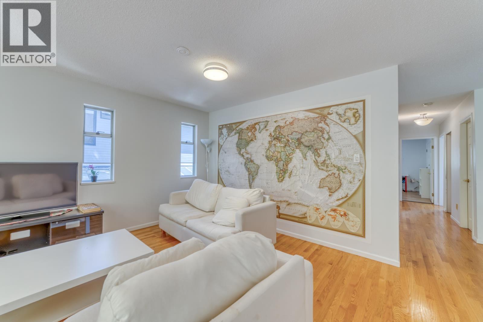 Upper 4533 W 16th Ave, Vancouver, British Columbia  V6R 3E8 - Photo 4 - R3102649