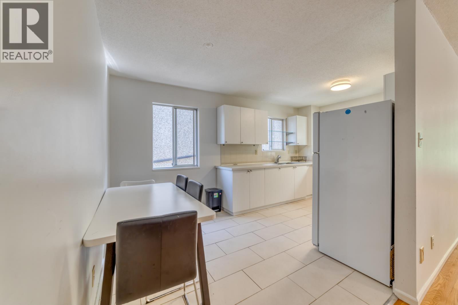Upper 4533 W 16th Ave, Vancouver, British Columbia  V6R 3E8 - Photo 23 - R3102649