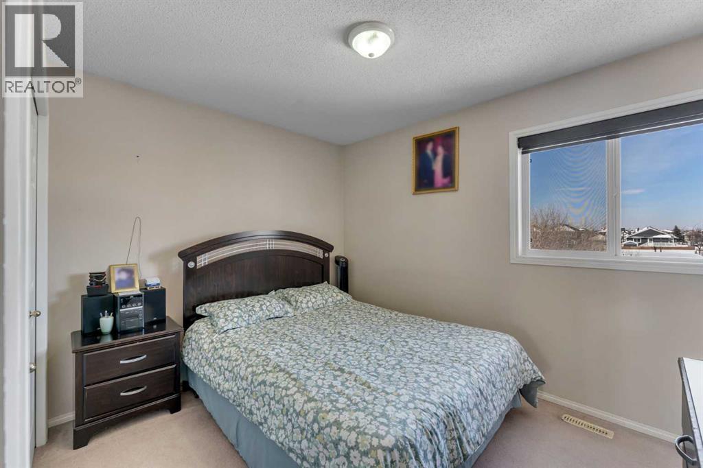 92 Taradale Drive NE, Calgary, Alberta  T3J 4W7 - Photo 32 - A2305503