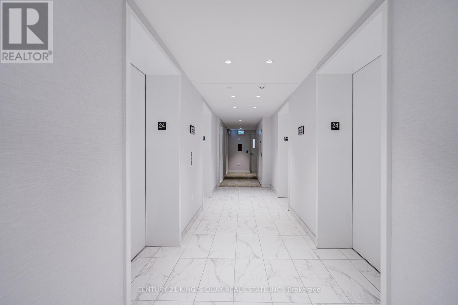 2417 - 230 Simcoe Street, Toronto, Ontario  M5T 1T4 - Photo 3 - C13081472